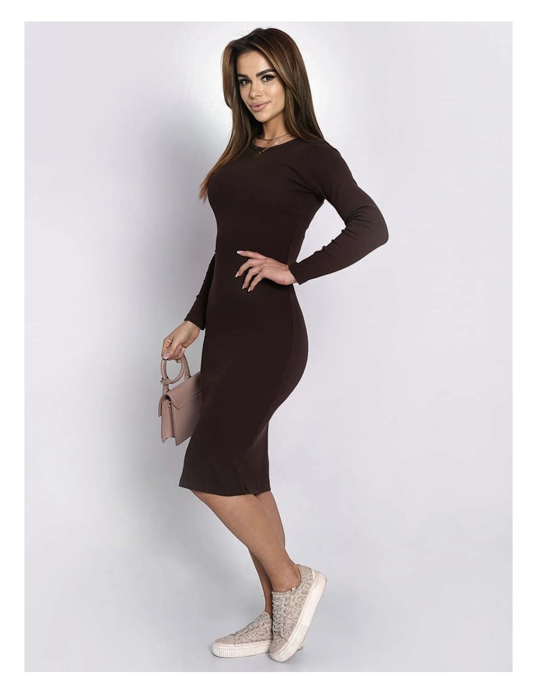 Einfaches geripptes Kleid mit langen Ärmeln, braun FG548 – Online-Shop – Boutique